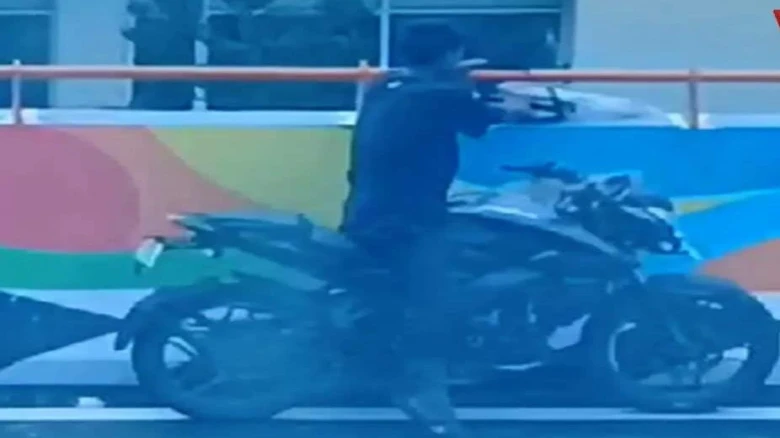 Man on bike steals lights from Maligaon flyover, gets caught on camera