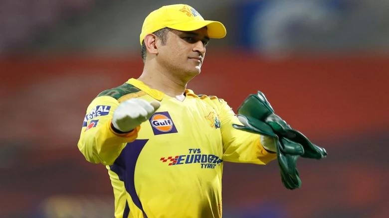 MS Dhoni's cryptic 'new season-new role' IPL post adds suspense to CSK future