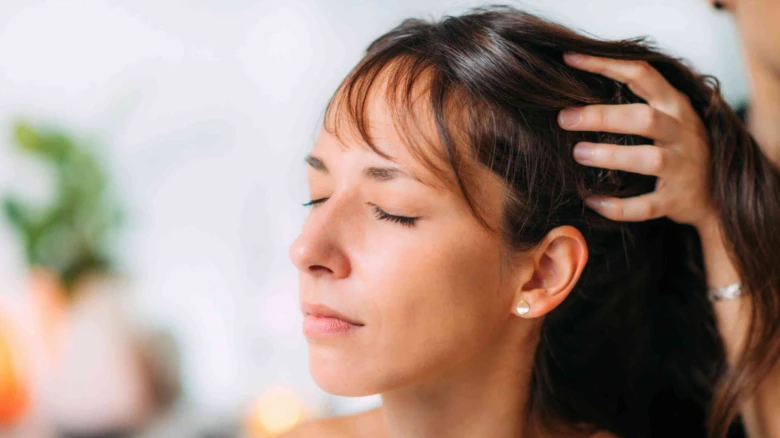 The ultimate remedies to get rid of dandruff and itchy scalp