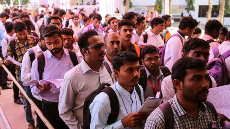 Young Indians more likely to be unemployed if they're educated: Report