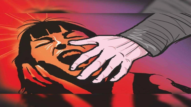 Group of drug addicts attempt to molest teenage girl in Shanti Nagar