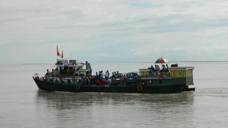 Ferry services between Guwahati-North Guwahati restricted due to rising water level
