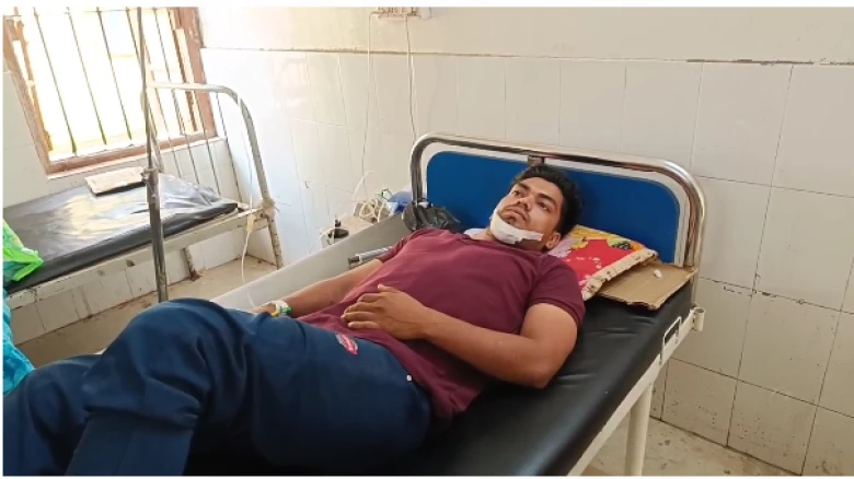 জীমৰ পৰা ওলাই আহোঁতে বিদ্যুৎস্পৃষ্ট হৈ গুৰুতৰভাৱে আহত যুৱক