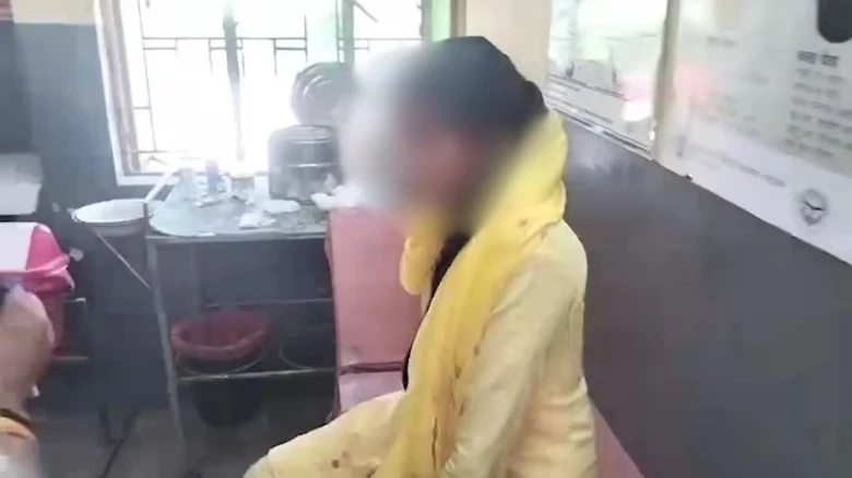 বিয়াৰ বাবে যুৱকক পছন্দ নকৰিলে যুৱতীয়ে; খঙতে যুৱকে গুলীয়ালে যুৱতীক