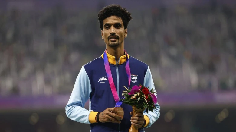 ৫০০০ মিটাৰ দৌৰত গুলবীৰ সিঙৰ অভিলেখ