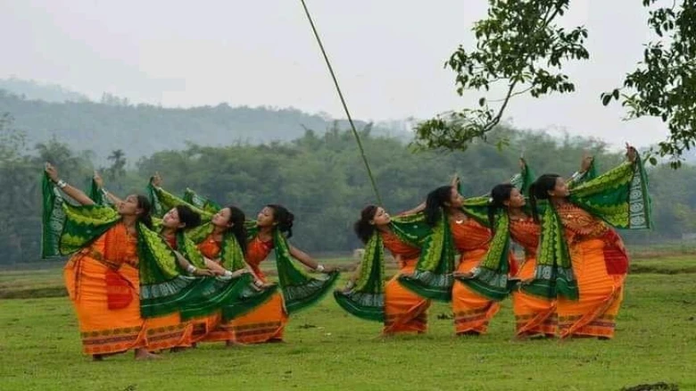এইবাৰ ১০ হাজাৰ শিল্পীক লৈ বাগৰুম্বা প্ৰদৰ্শনৰ প্ৰস্তুতি চৰকাৰৰ
